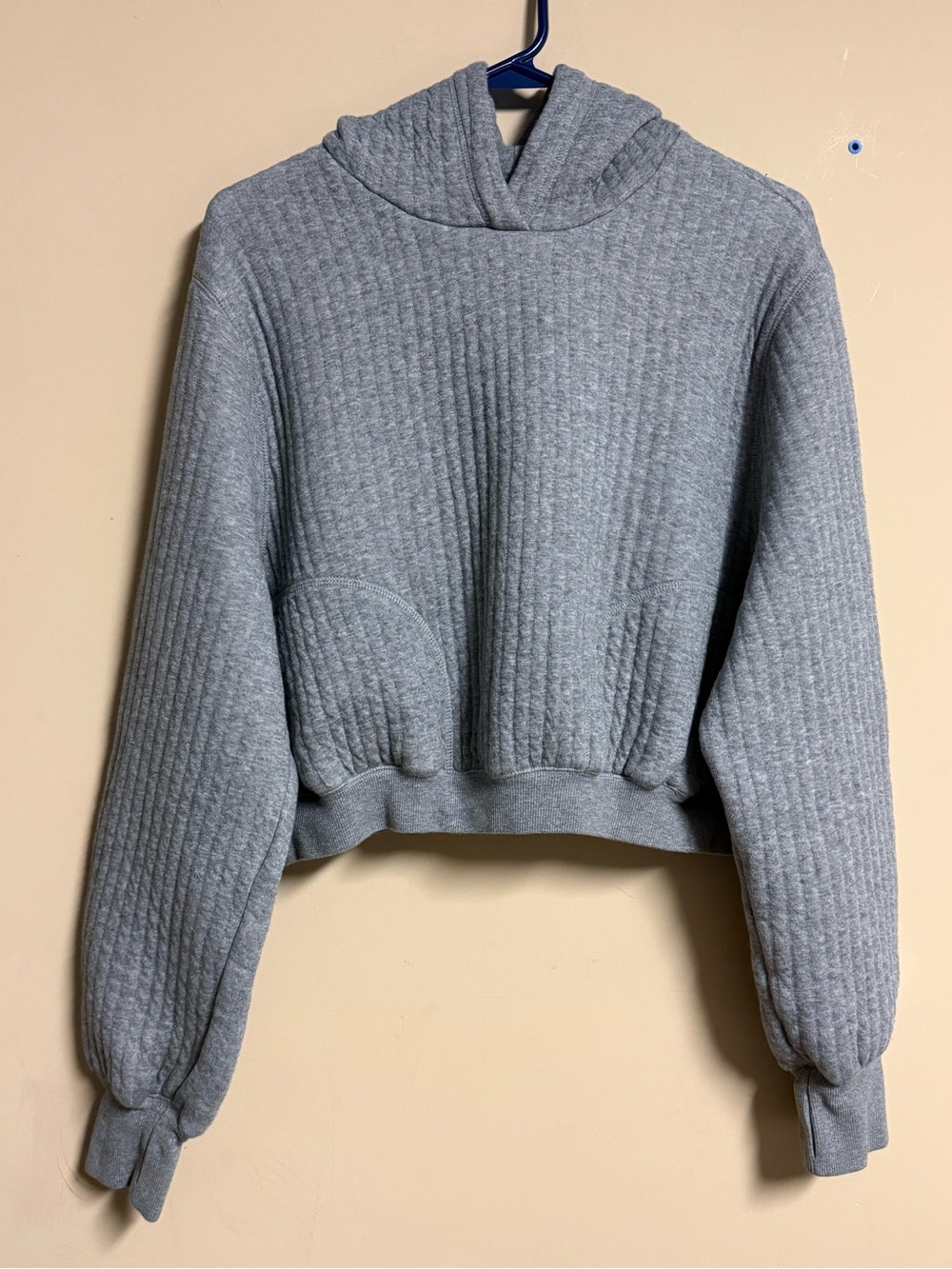 Aerie  Light Gray Quilted Cropped Style Hooded Pullover
Size Medium ( Oversized)